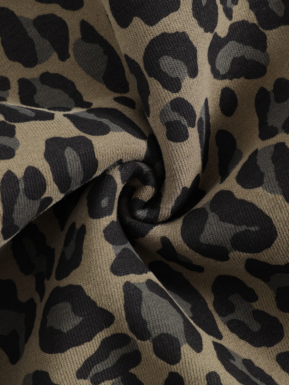[Pre-Order] Aelfric Eden Boxy Leopard Zip Up Hoodie - Image 7