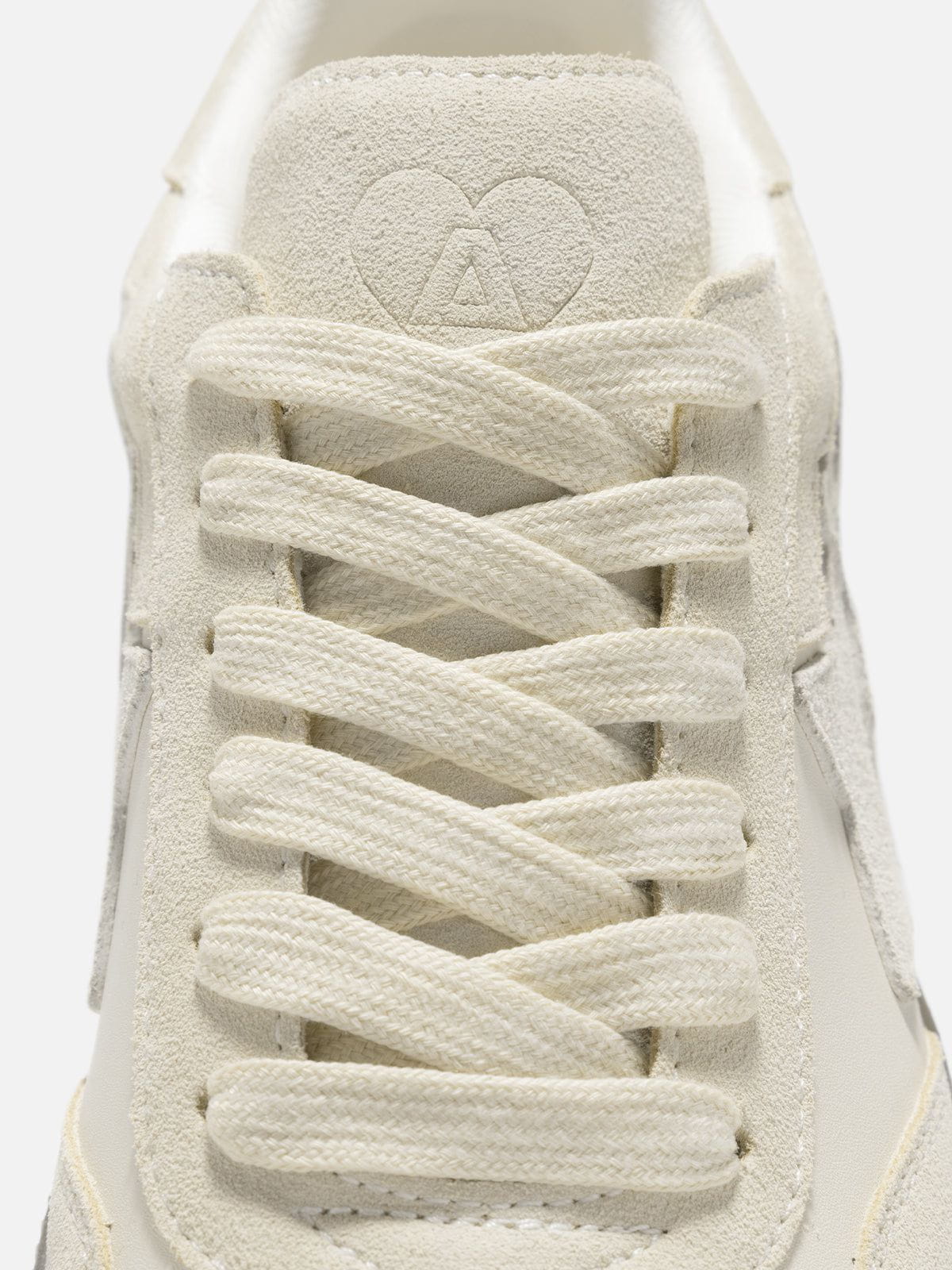 Triple Star Embroidery Gum Sole Skate Shoes - Image 5